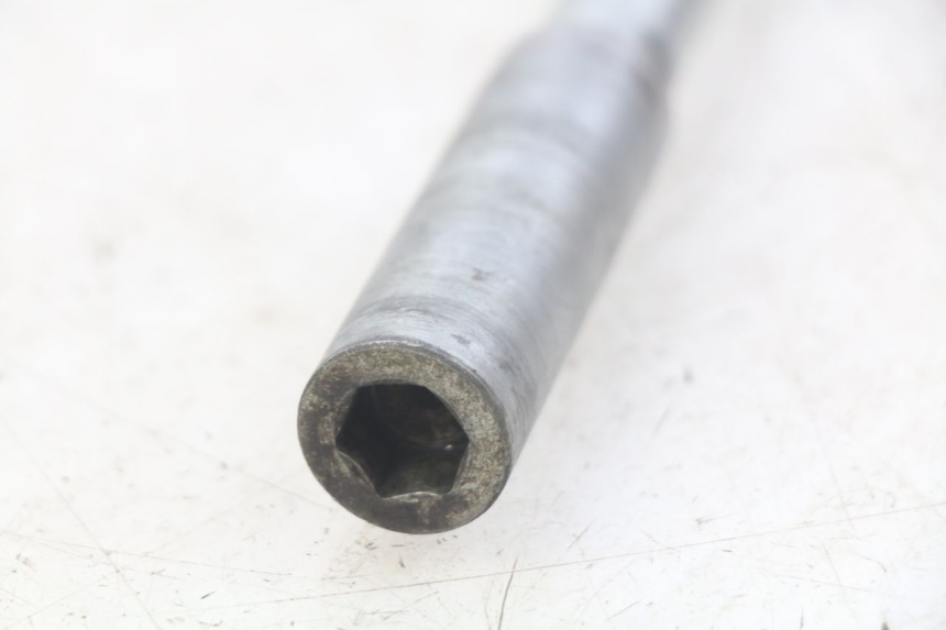 photo de OŚKA KOŁA PRZEDNIEGO SUZUKI BURGMAN 650 (2002 - 2004) - Punkty mocowania