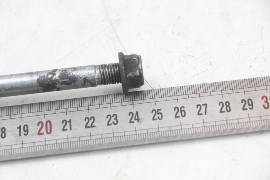 photo de OŚ KOŁA PRZEDNIEGO YAMAHA BW'S 50 (2004 - 2017) - Zoom stanu zużycia