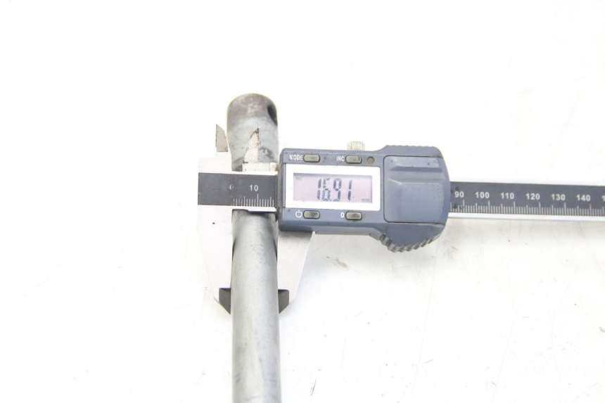 photo de OŚ KOŁA PRZEDNIEGO BMW C1 125 (2000 - 2003) - Szczegół części