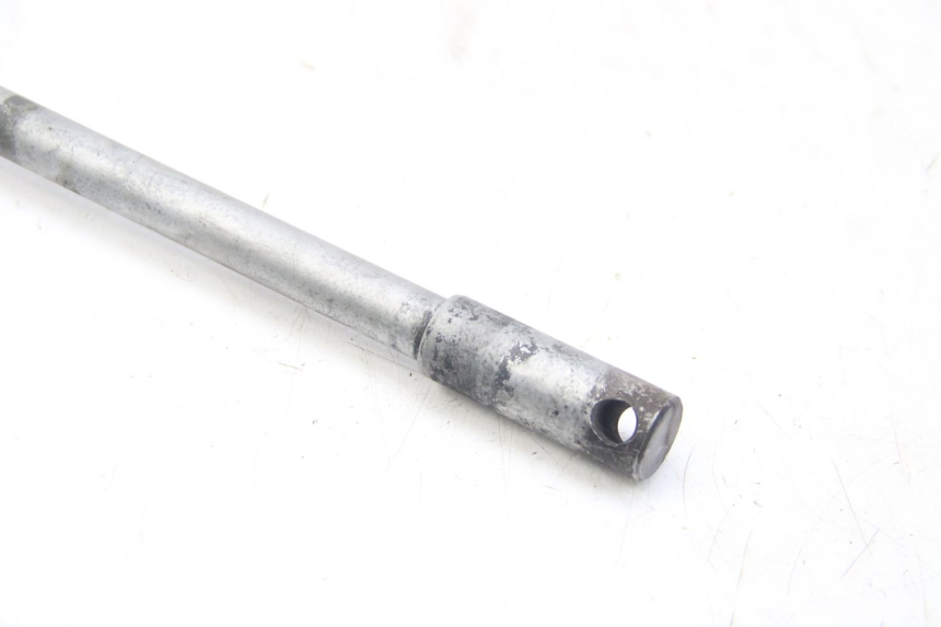 photo de OŚ KOŁA PRZEDNIEGO BMW C1 125 (2000 - 2003) - Inny kąt widzenia