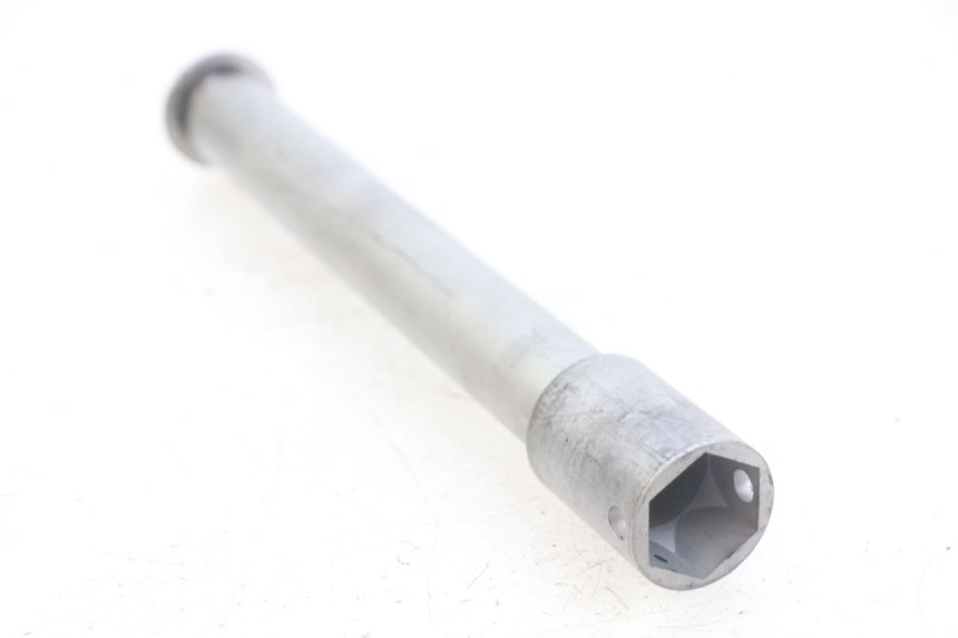 photo de OŚ KOŁA PRZEDNIEGO HONDA CB R 1000 (2018 - 2023) - Widok ogólny