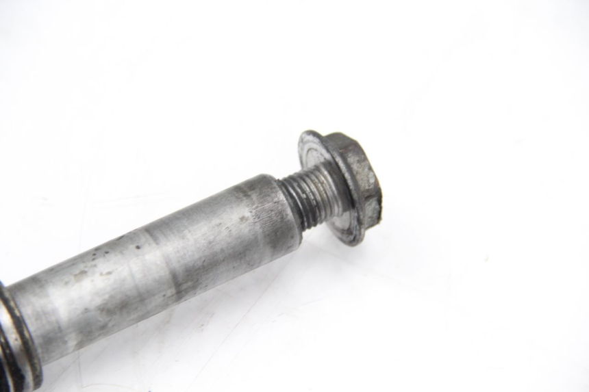 photo de OŚ KOŁA PRZEDNIEGO HONDA CBR F SC21 1000 (1986 - 1992) - Zoom stanu zużycia