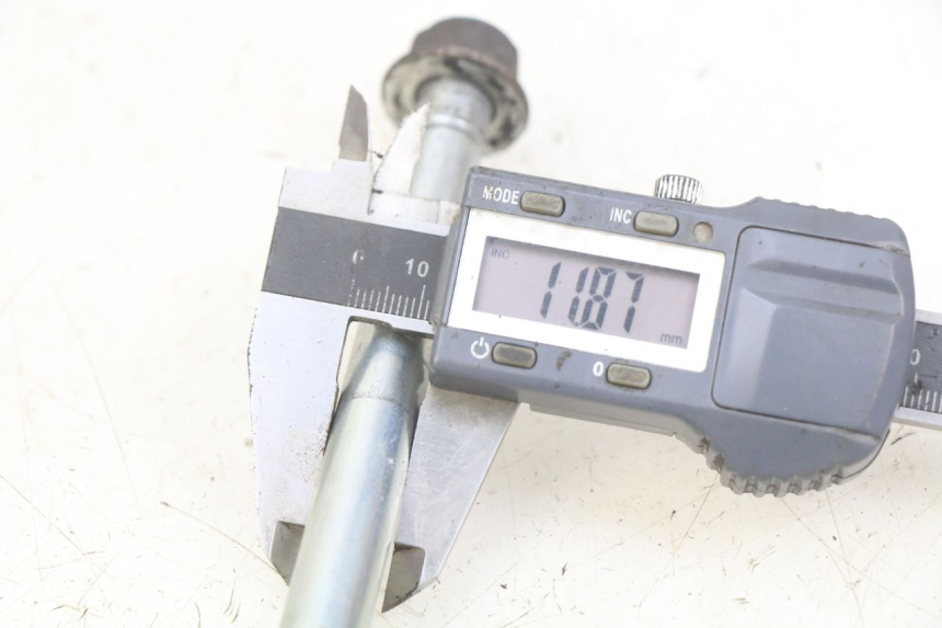 photo de OŚ KOŁA PRZEDNIEGO TGB CITY 2 50 (2009 - 2013) - Szczegół części