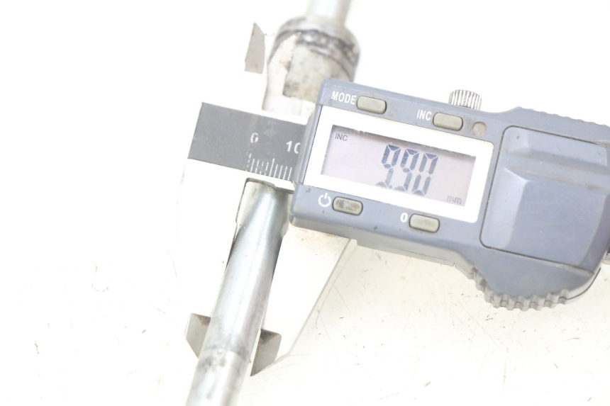 photo de OŚ KOŁA PRZEDNIEGO TNT MOTOR CITY 50 (2007 - 2018) - Inny kąt widzenia