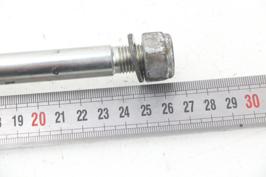 photo de OŚ PRZEDNIEGO KOŁA PEUGEOT CITYSTAR 50 (2013 - 2017) - Szczegół części