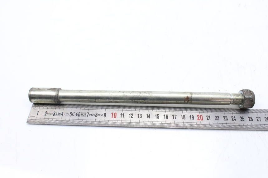 photo de OŚ PRZEDNIEGO KOŁA PEUGEOT CITYSTAR 50 (2013 - 2017) - Inny kąt widzenia