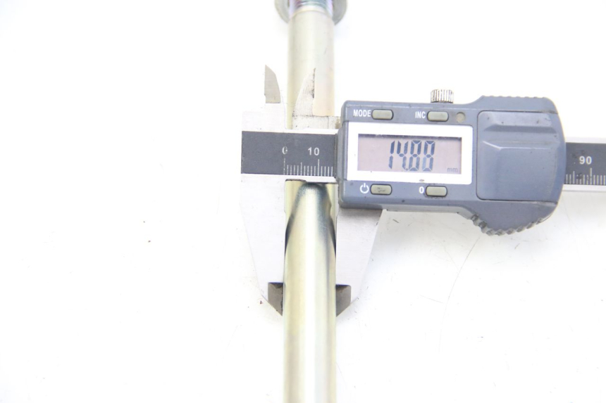 photo de OŚ PRZEDNIEGO KOŁA PEUGEOT CITYSTAR IE 2T 50 (2018 - 2021) - Inny kąt widzenia