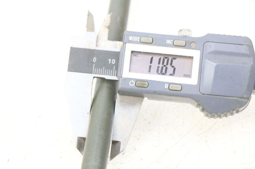 photo de OŚKA KOŁA PRZEDNIEGO SYM CROX 4T 50 (2016 - 2023) - Zoom stanu zużycia