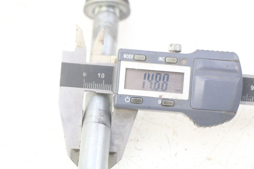 photo de OŚKA KOŁA PRZEDNIEGO PEUGEOT DJANGO 2T 50 (2014 - 2019) - Inny kąt widzenia