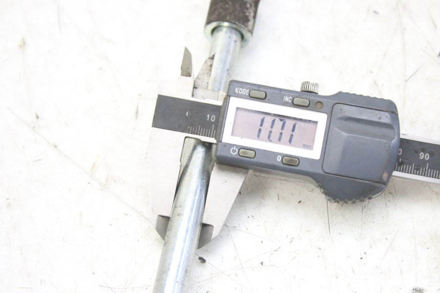 photo de OŚ KOŁA PRZEDNIEGO WAYSCRAL E-SPEED 1 (2022 - 2024) - Zoom stanu zużycia