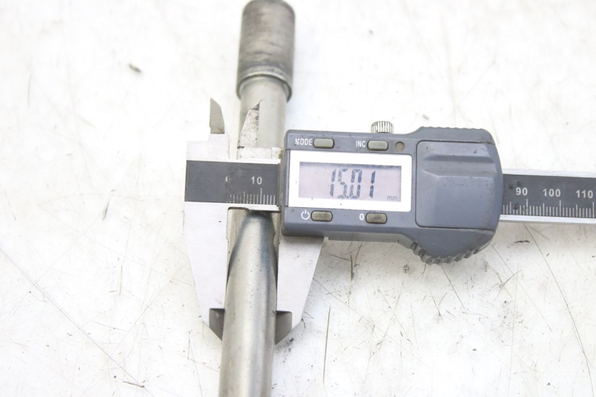 photo de OŚ KOŁA PRZEDNIEGO PEUGEOT ELYSTAR 50 (2002 - 2014) - Zoom stanu zużycia