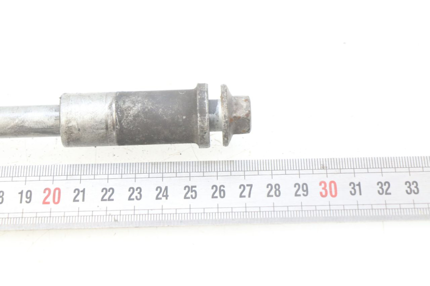 photo de OŚ KOŁA PRZEDNIEGO HONDA FES PANTHEON 2T 125 (1998 - 2002) - Szczegół części