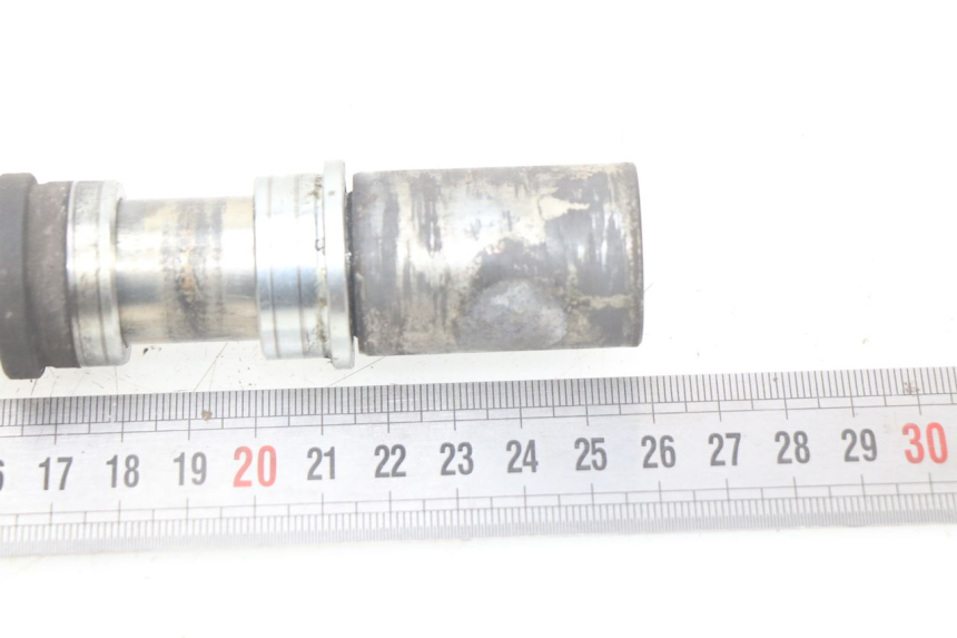 photo de OŚ PRZEDNIEGO KOŁA YAMAHA FJR ABS 1300 (2016 - 2020) - Zoom stanu zużycia