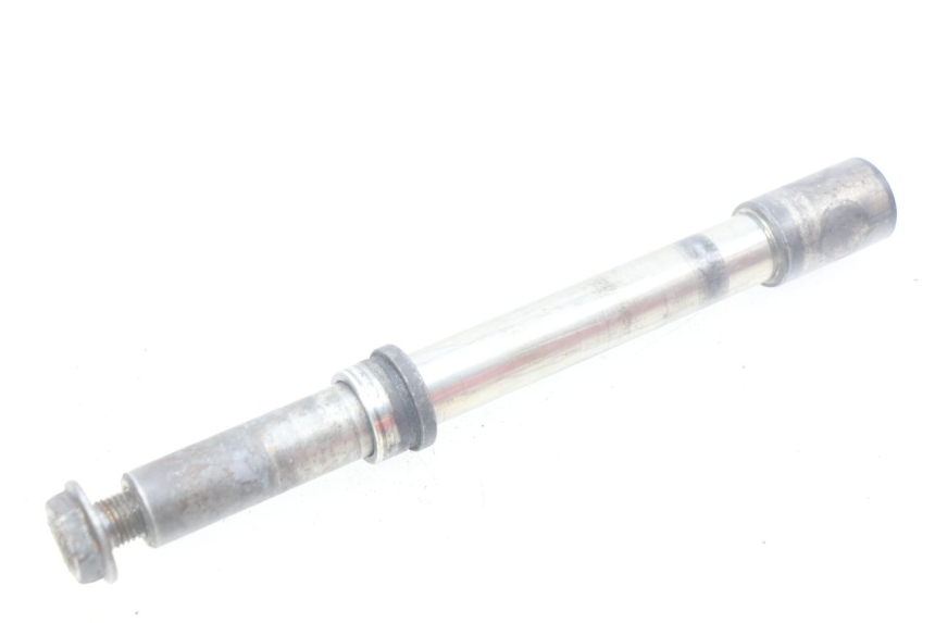 photo de OŚ PRZEDNIEGO KOŁA YAMAHA FJR ABS 1300 (2006 - 2012) - Zbliżenie techniczne