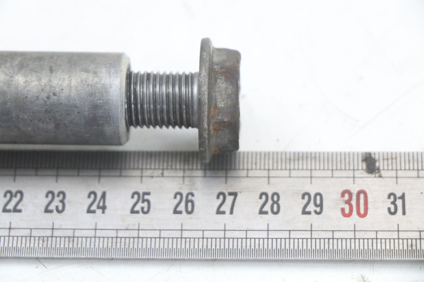 photo de OŚ PRZEDNIEGO KOŁA YAMAHA FJR ABS 1300 (2006 - 2012) - Inny kąt widzenia