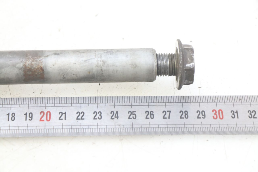 photo de OŚ PRZEDNIEGO KOŁA HONDA FJS SILVERWING SILVER WING 400 (2009 - 2016) - Inny kąt widzenia