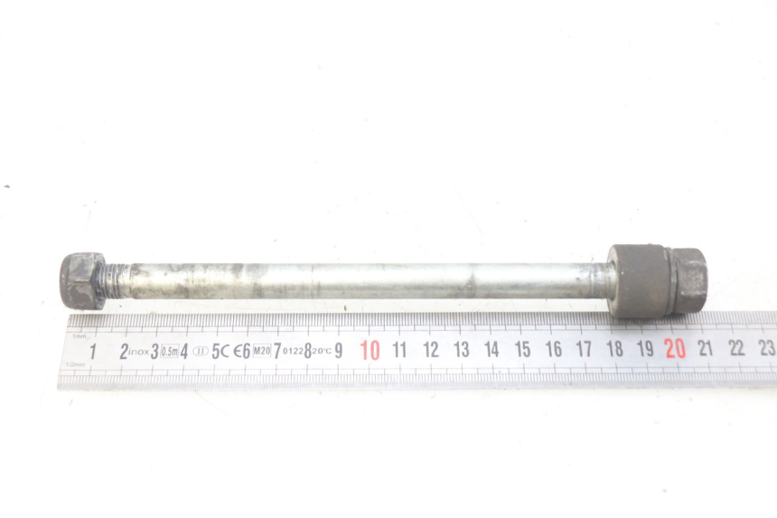 photo de OŚ KOŁA PRZEDNIEGO MBK FLIPPER 50 (2004 - 2012) - Zoom stanu zużycia