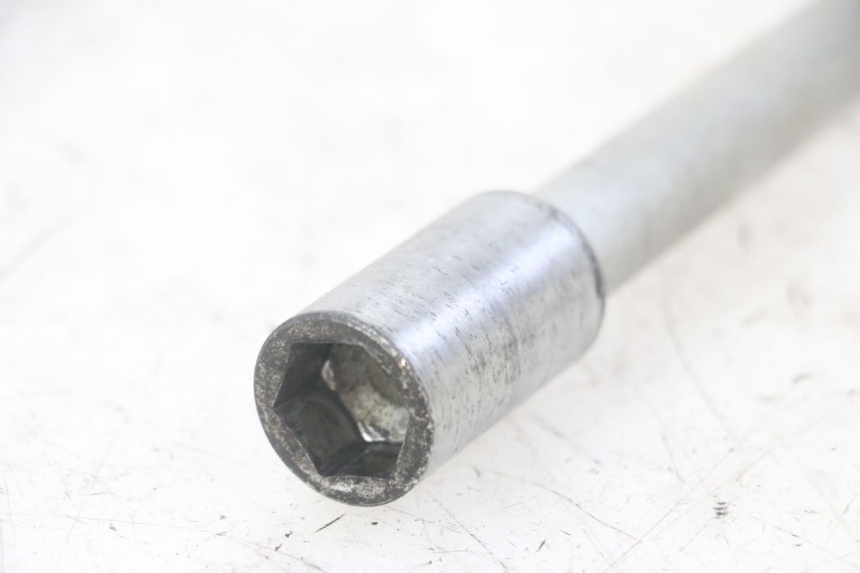 photo de OŚKA KOŁA PRZEDNIEGO HONDA FORZA ABS 300 (2013 - 2017) - Punkty mocowania