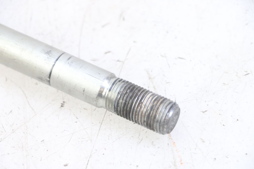 photo de OŚKA KOŁA PRZEDNIEGO HONDA FORZA ABS 300 (2013 - 2017) - Stan powierzchni