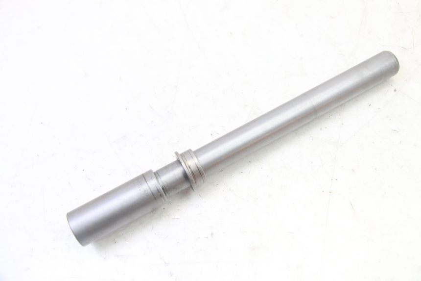 photo de OŚ PRZEDNIEGO KOŁA BMW G310 R 310 (2016 - 2020) - Widok główny