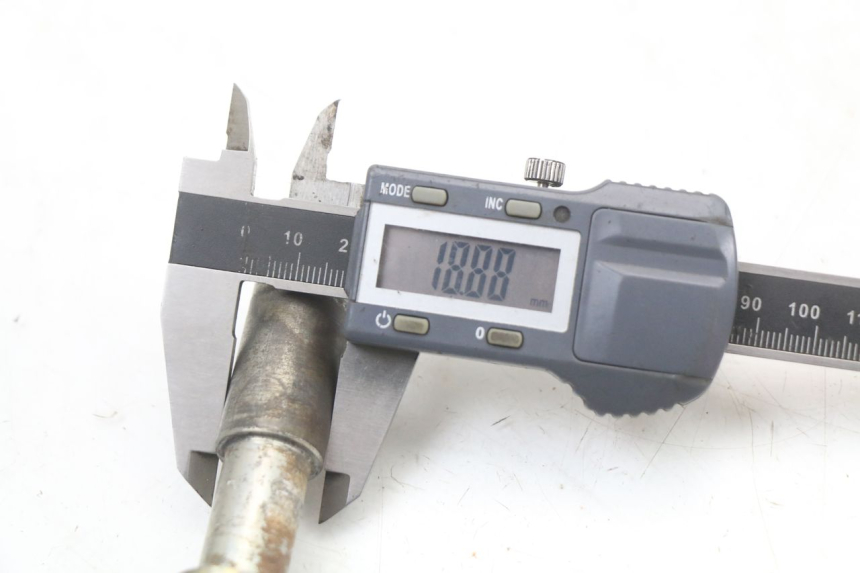 photo de OŚKA KOŁA PRZEDNIEGO PEUGEOT GEOPOLIS RS 125 (2007 - 2009) - Zbliżenie techniczne