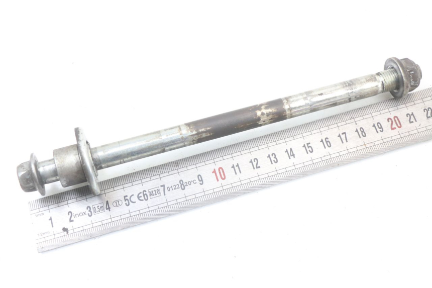 photo de OŚKA KOŁA PRZEDNIEGO HYOSUNG GF 125 (2001 - 2005) - Szczegół części