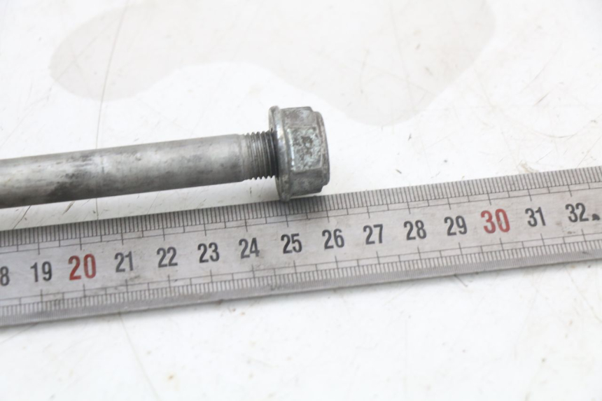 photo de OŚ KOŁA PRZEDNIEGO HONDA NES AROBASE 125 (2000 - 2003) - Inny kąt widzenia