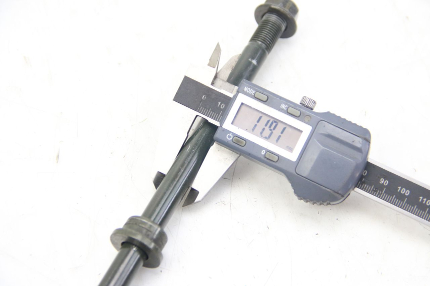 photo de OŚ KOŁA PRZEDNIEGO SYM JET 4 4T 50 (2018 - 2021) - Zoom stanu zużycia