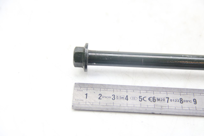 photo de OŚ KOŁA PRZEDNIEGO SYM JET 4 4T 50 (2018 - 2021) - Zbliżenie techniczne