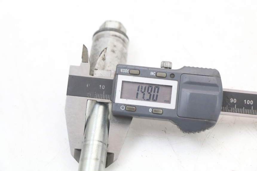 photo de OŚ KOŁA PRZEDNIEGO JINLUN JL HIGHLANDER 125 (2007 - 2015) - Inny kąt widzenia