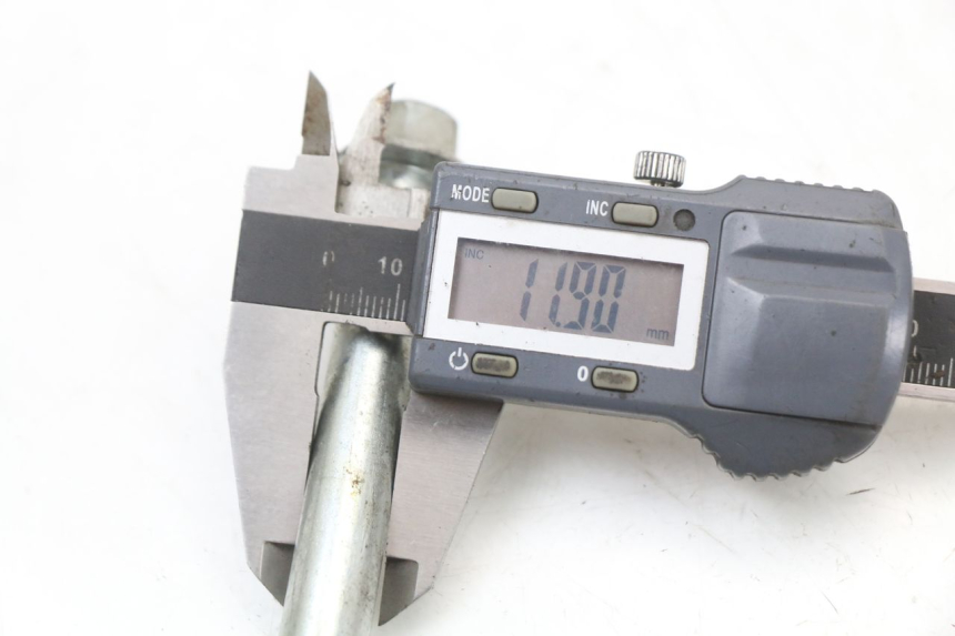 photo de OŚ KOŁA PRZEDNIEGO SYM JOYRIDE EVO 125 (2009 - 2016) - Inny kąt widzenia