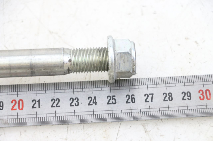 photo de OŚ KOŁA PRZEDNIEGO KEEWAY K-LIGHT KLIGHT 125 (2018 - 2025) - Szczegół części