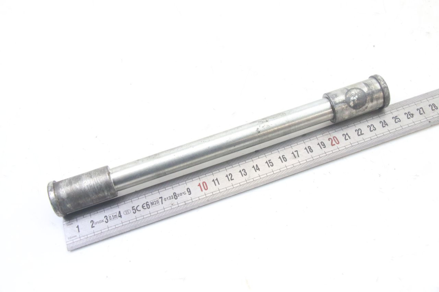 photo de OŚKA KOŁA PRZEDNIEGO KAWASAKI ZR7 ZR-7 S 750 (1999 - 2004) - Szczegół części