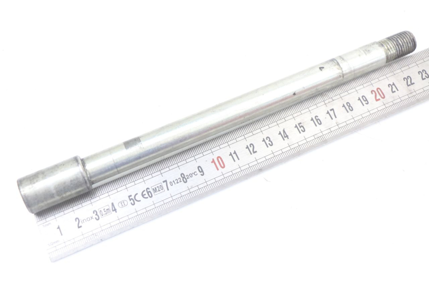 photo de OŚ PRZEDNIEGO KOŁA RENAULT KOURANOS 125 (2001 - 2004) - Zoom stanu zużycia