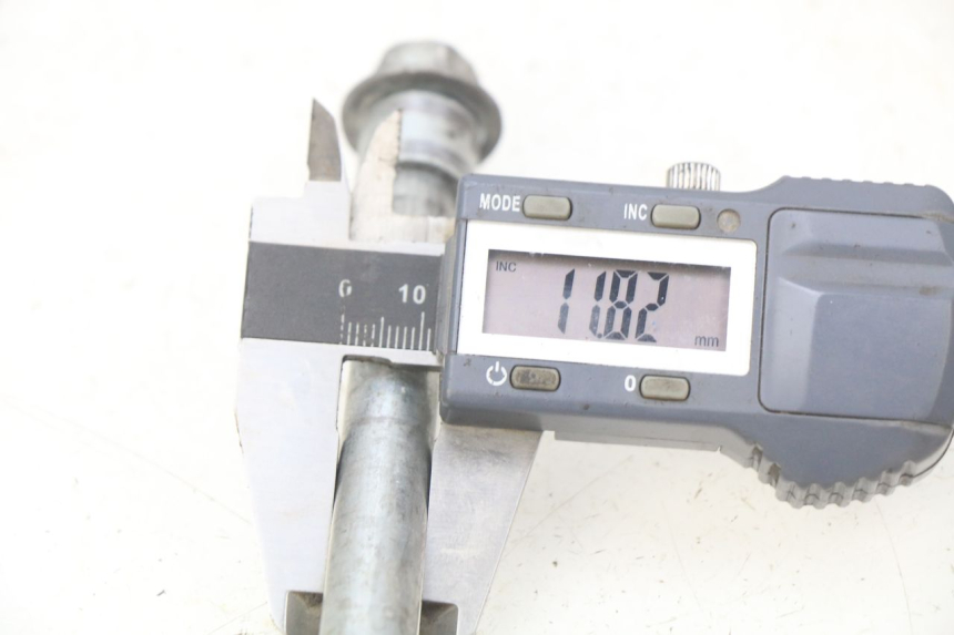 photo de OŚKA KOŁA PRZEDNIEGO POCKET BIKE KXD 50 - Szczegół części