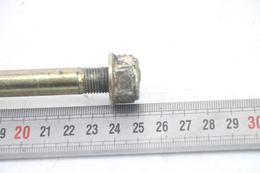 photo de OŚ PRZEDNIEGO KOŁA KYMCO GRAND DINK 125 (2008 - 2014) - Inny kąt widzenia