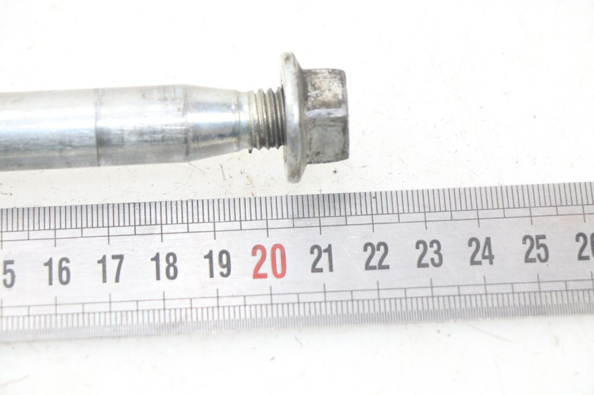 photo de OŚ KOŁA PRZEDNIEGO PIAGGIO LIBERTY 4T 50 (2009 - 2015) - Szczegół części