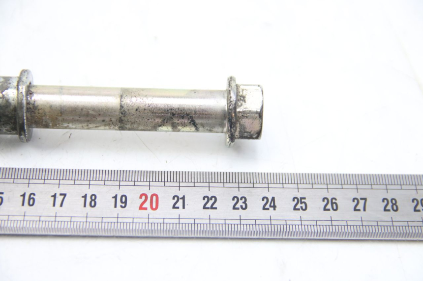 photo de OŚ KOŁA PRZEDNIEGO PIAGGIO LIBERTY IGET 4T 50 (2015 - 2020) - Inny kąt widzenia