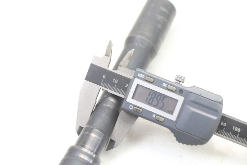 photo de OŚ PRZEDNIEGO KOŁA LIGIER PULSE 3 1 (2014 - 2020) - Punkty mocowania