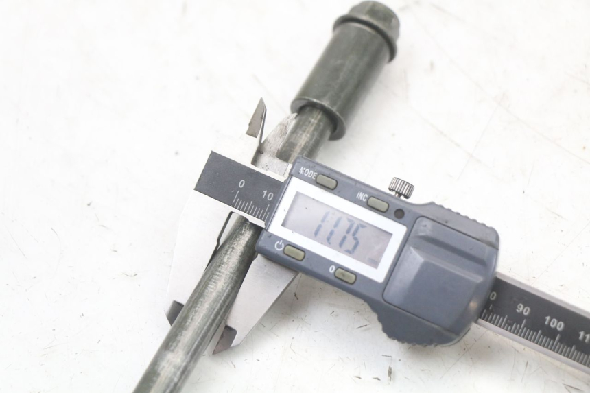 photo de OŚKA KOŁA PRZEDNIEGO MASH LEGEND'R 4T 50 (2021 - 2025) - Zbliżenie techniczne