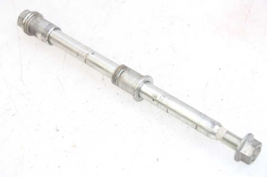 photo de OŚ PRZEDNIEGO KOŁA PIAGGIO MEDLEY 125 (2016 - 2023) - Zbliżenie techniczne