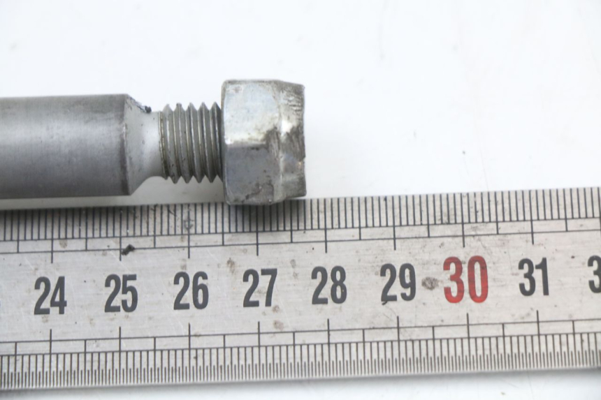 photo de OŚKA KOŁA PRZEDNIEGO PIAGGIO NEW TYPHOON 50 (2018 - 2021) - Zoom stanu zużycia