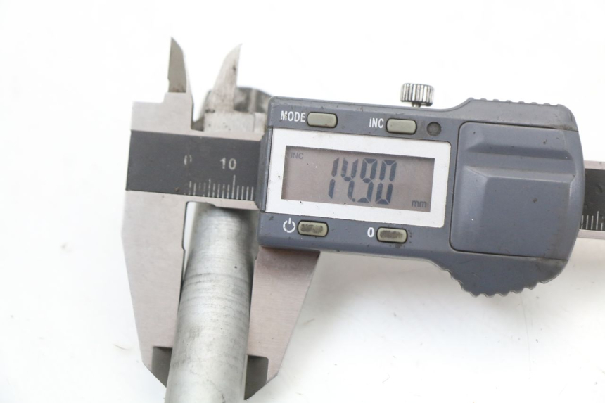 photo de OŚKA KOŁA PRZEDNIEGO PIAGGIO NEW TYPHOON 50 (2018 - 2021) - Inny kąt widzenia