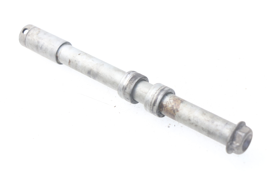 photo de OŚKA KOŁA PRZEDNIEGO HONDA NSS EX FORZA 250 (2005 - 2013) - Zbliżenie techniczne