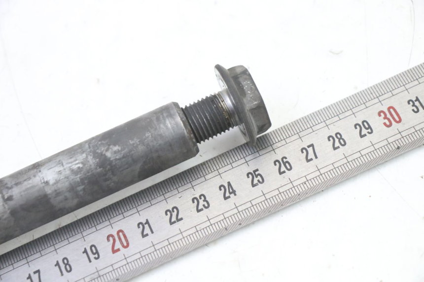 photo de OŚ KOŁA PRZEDNIEGO HONDA NTV DEAUVILLE ABS 700 (2007 - 2016) - Inny kąt widzenia