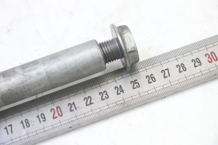 photo de OŚ KOŁA PRZEDNIEGO HONDA NTV DEAUVILLE 650 (2001 - 2006) - Inny kąt widzenia