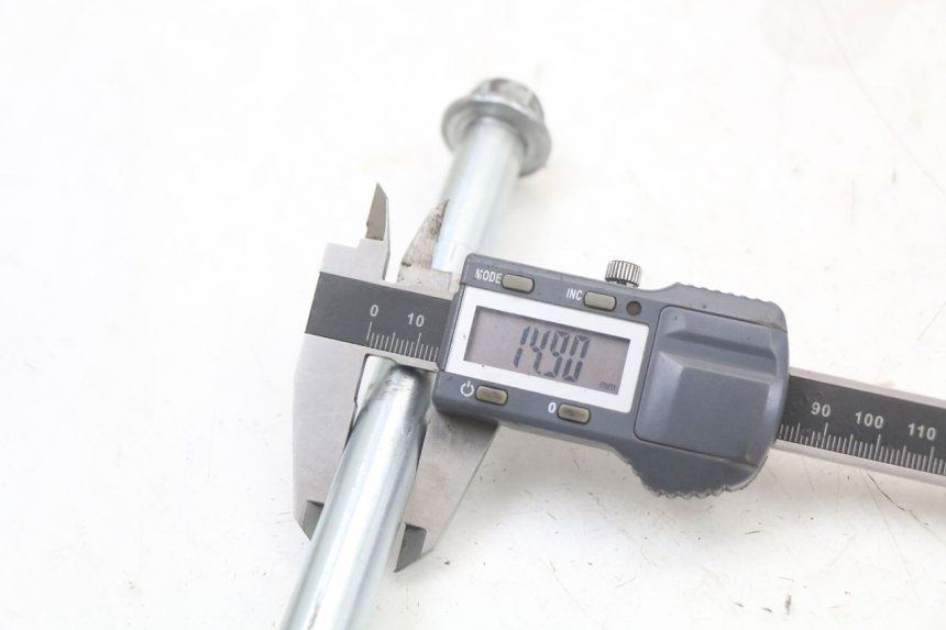 photo de OŚ KOŁA PRZEDNIEGO PEUGEOT DJANGO 125 (2014 - 2017) - Zbliżenie techniczne