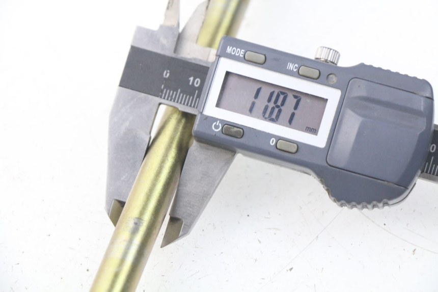 photo de OŚ KOŁA PRZEDNIEGO RIDE RACE 2T 50 (2012 - 2017) - Inny kąt widzenia