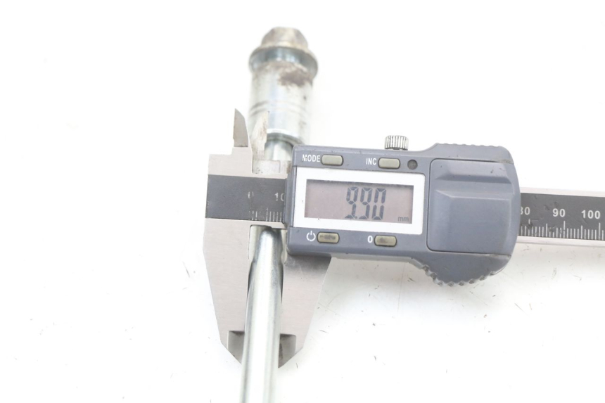 photo de OŚ KOŁA PRZEDNIEGO TNT MOTOR ROMA 10' 2T 50 (2011 - 2018) - Inny kąt widzenia