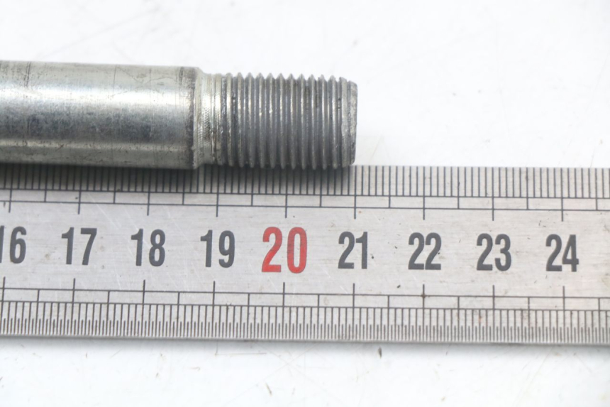 photo de OŚ KOŁA PRZEDNIEGO APRILIA SCARABEO GT 125 (1999 - 2007) - Zoom stanu zużycia